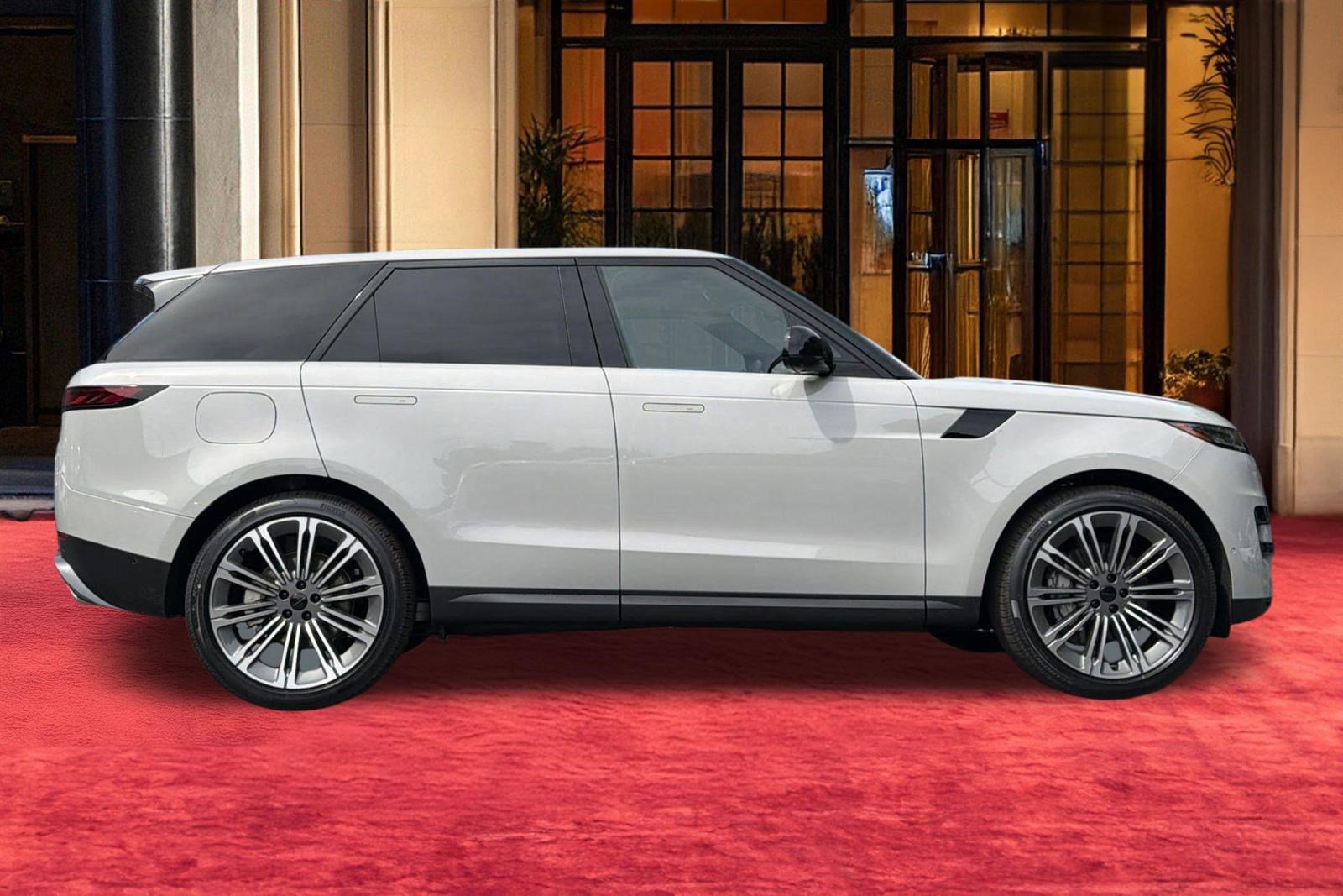 New 2026 Land Rover Range Rover Sport SE AWD/4WD image 6