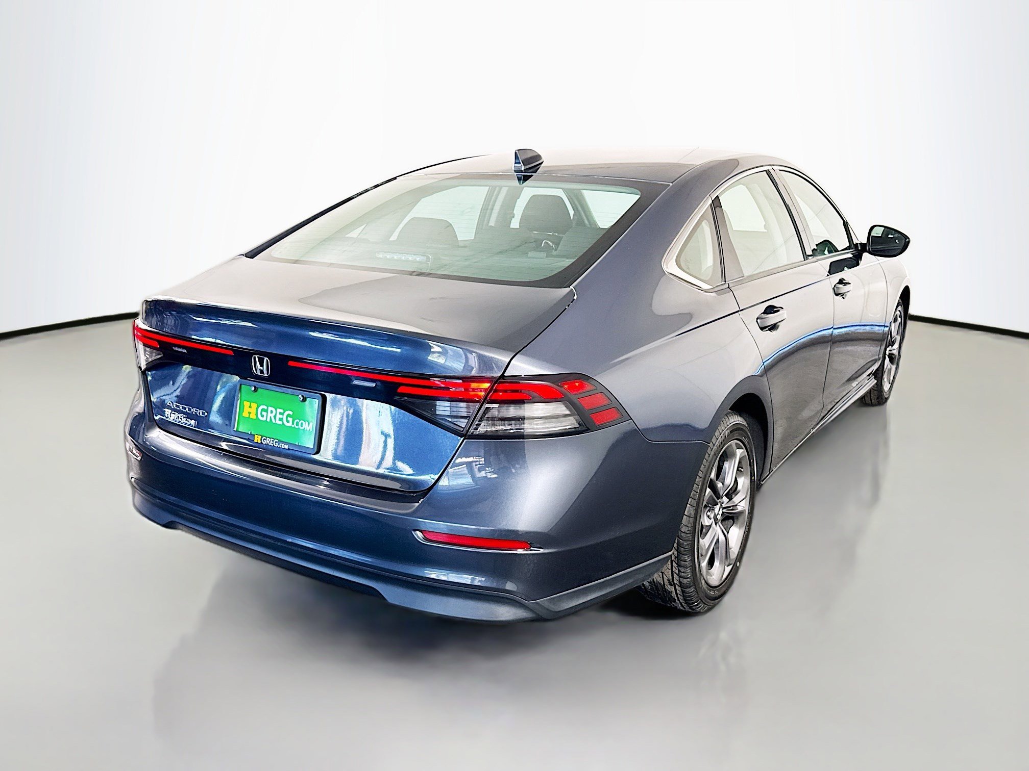 Used 2023 Honda Accord EX image 10