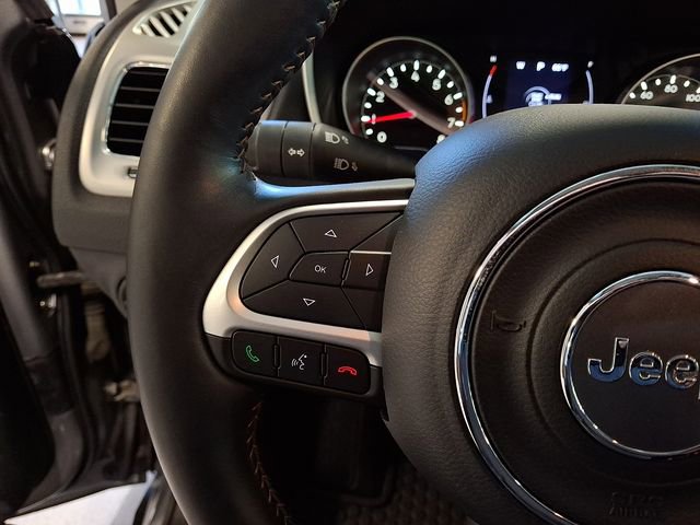 Used 2018 Jeep Compass Latitude w/ Cold Weather Group image 19