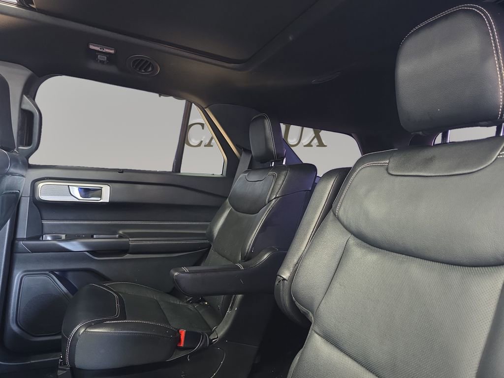 Used 2020 Ford Explorer ST image 24