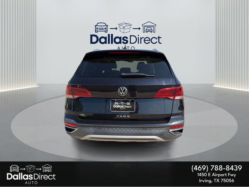 Used 2022 Volkswagen Taos SE w/ Panoramic Sunroof Package FWD image 7