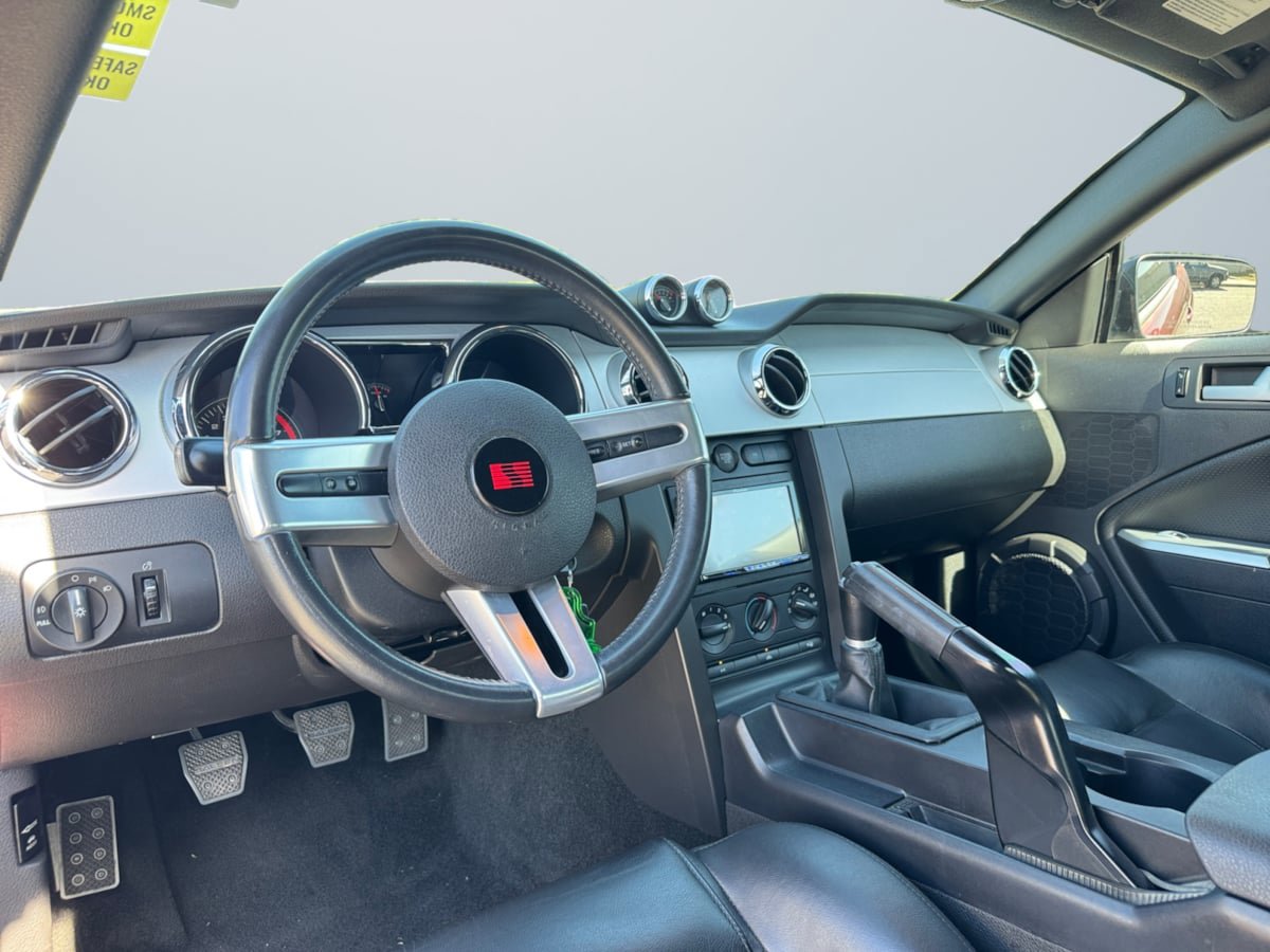 Used 2006 Ford Mustang GT image 10