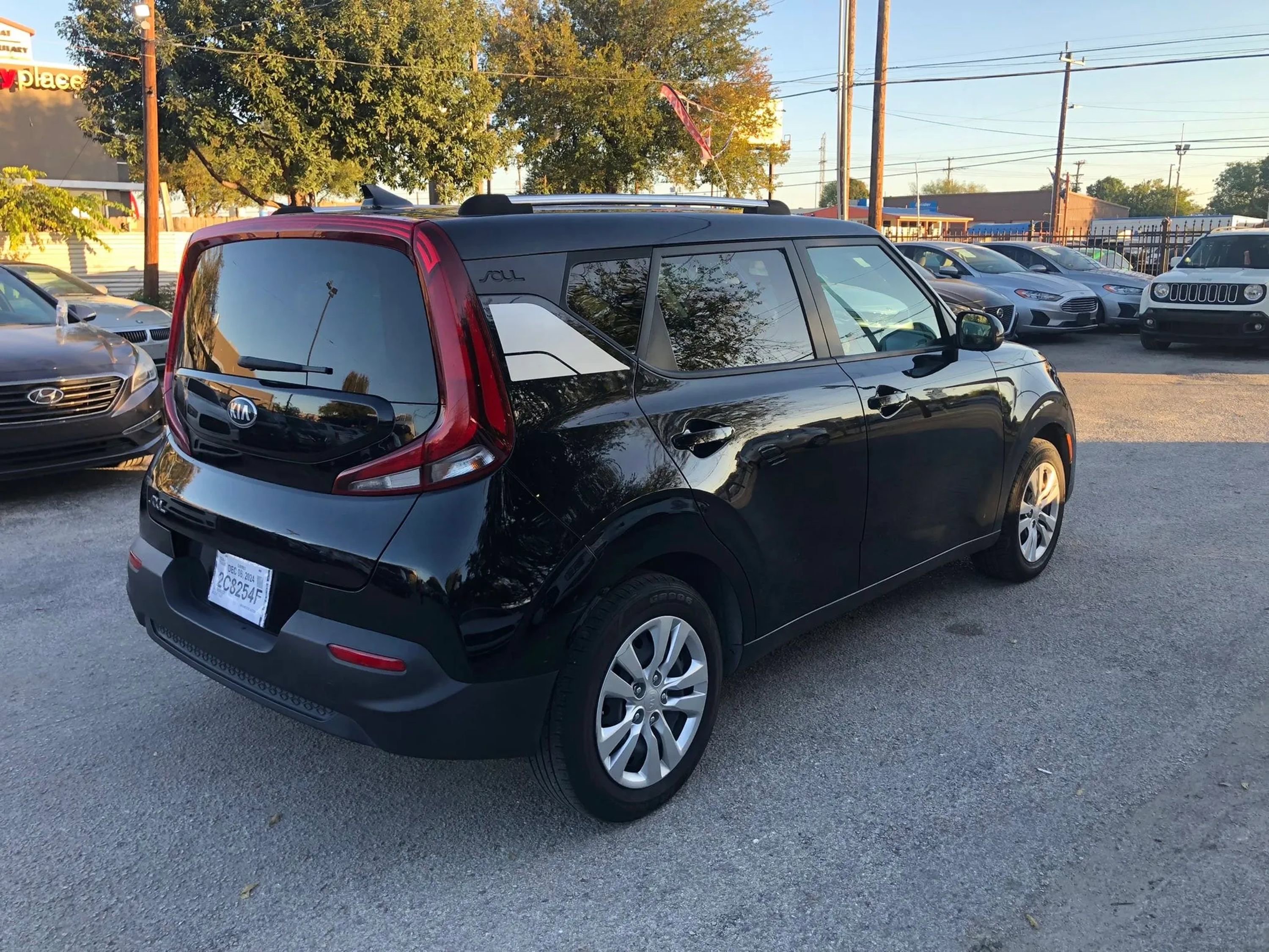 Used 2021 Kia Soul LX image 5