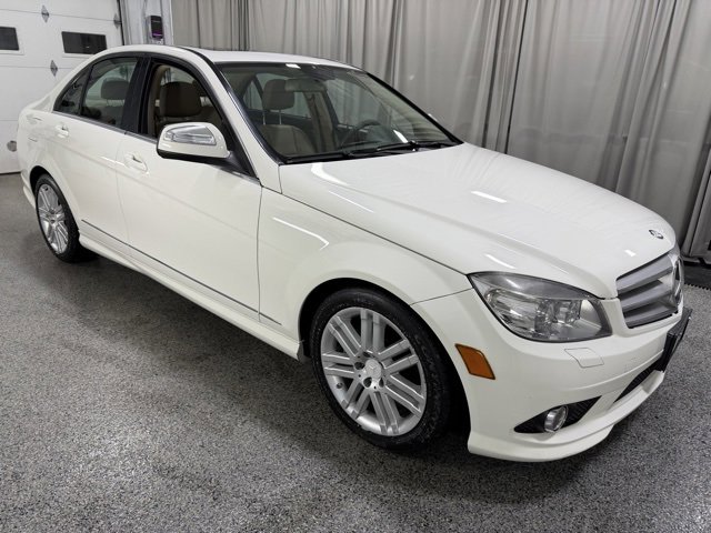Used 2009 Mercedes-Benz C 300 4MATIC Sedan image 3