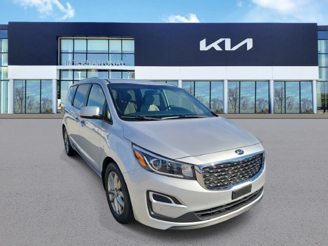 Used 2019 Kia Sedona EX FWD image 2