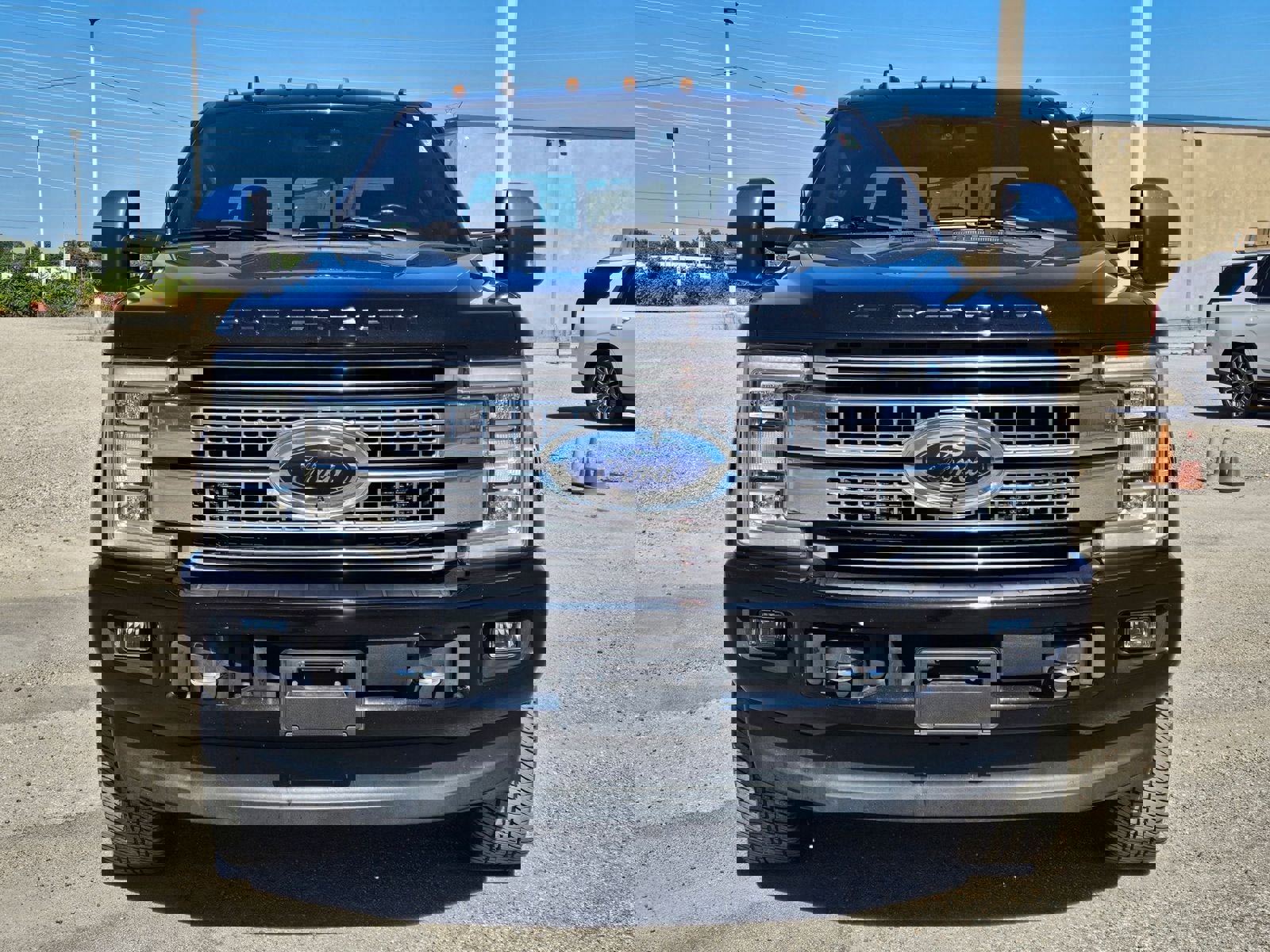 Used 2019 Ford F250 Platinum w/ Platinum Ultimate Package image 9