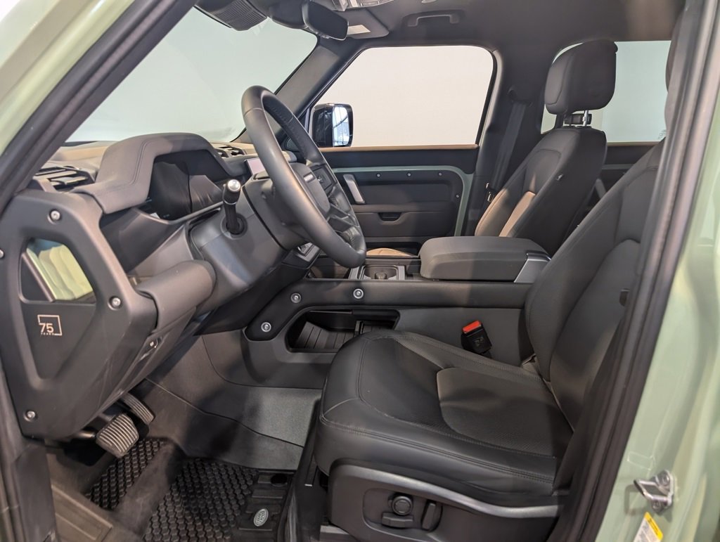 Used 2023 Land Rover Defender 110 75th Limited Edition image 12