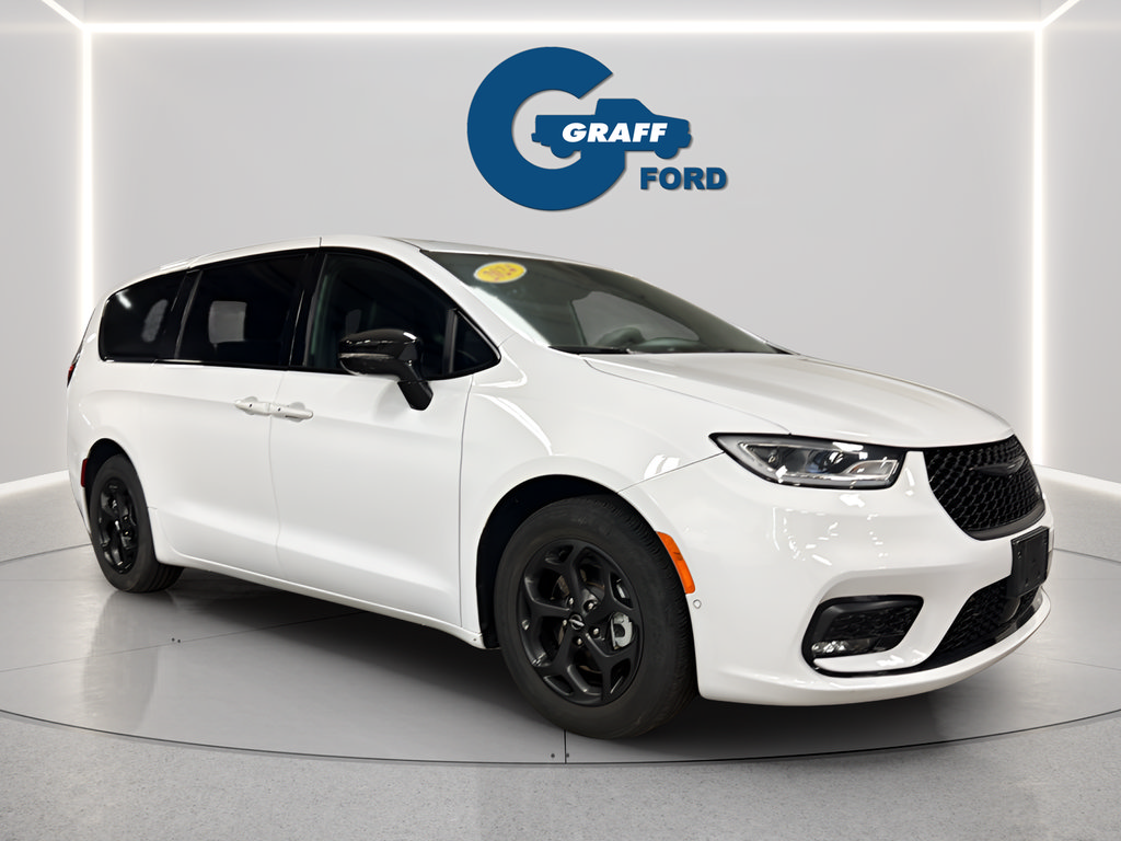 Used 2024 Chrysler Pacifica Limited FWD image 4