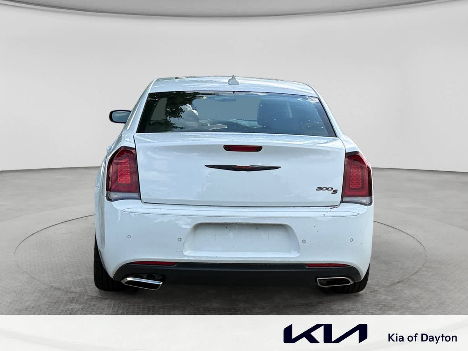 Used 2022 Chrysler 300 S RWD image 6