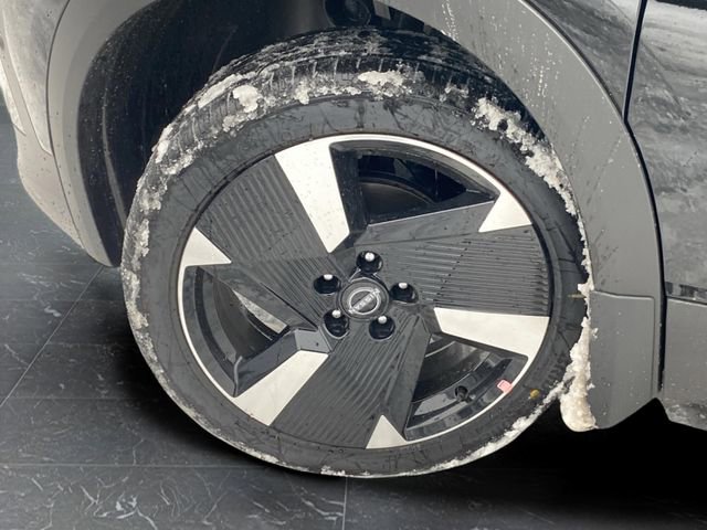 Certified 2025 Nissan Kicks SR image 29