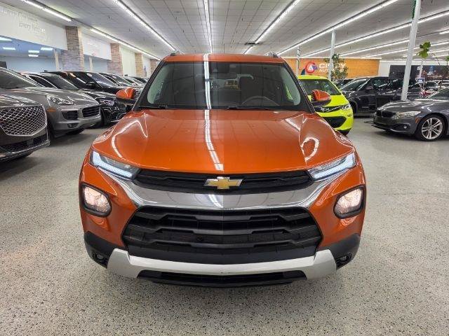 Used 2022 Chevrolet TrailBlazer LT AWD/4WD image 2