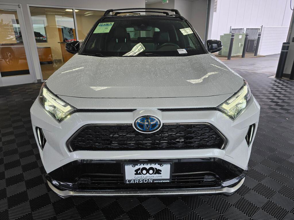 Used 2024 Toyota RAV4 XSE w/ Weather Package image 9
