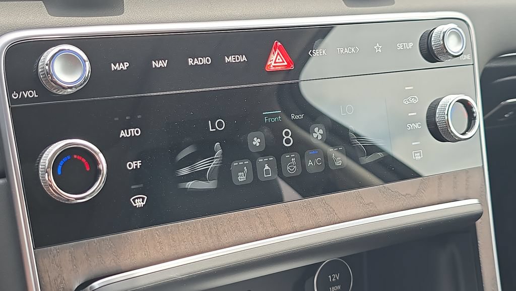 New 2026 Genesis GV80 2.5T Select AWD/4WD image 24