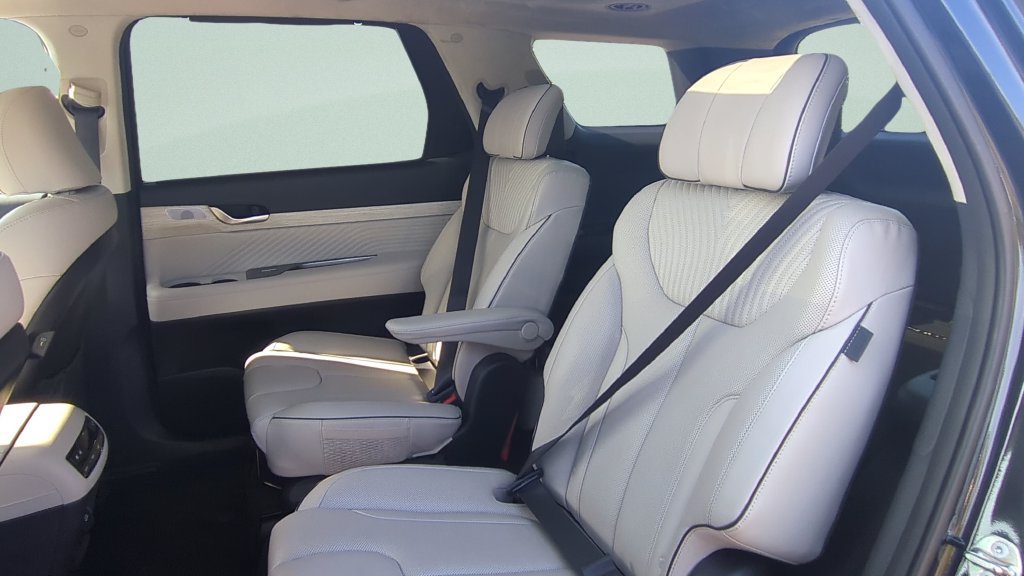 Used 2024 Hyundai Palisade Calligraphy FWD image 10