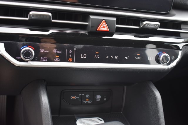 New 2026 Kia Sportage EX AWD/4WD image 30