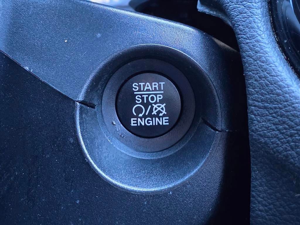 Used 2021 Jeep Compass Limited image 19