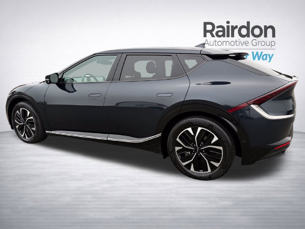 Certified 2023 Kia EV6 Wind w/ Wind Technology Package AWD/4WD image 5