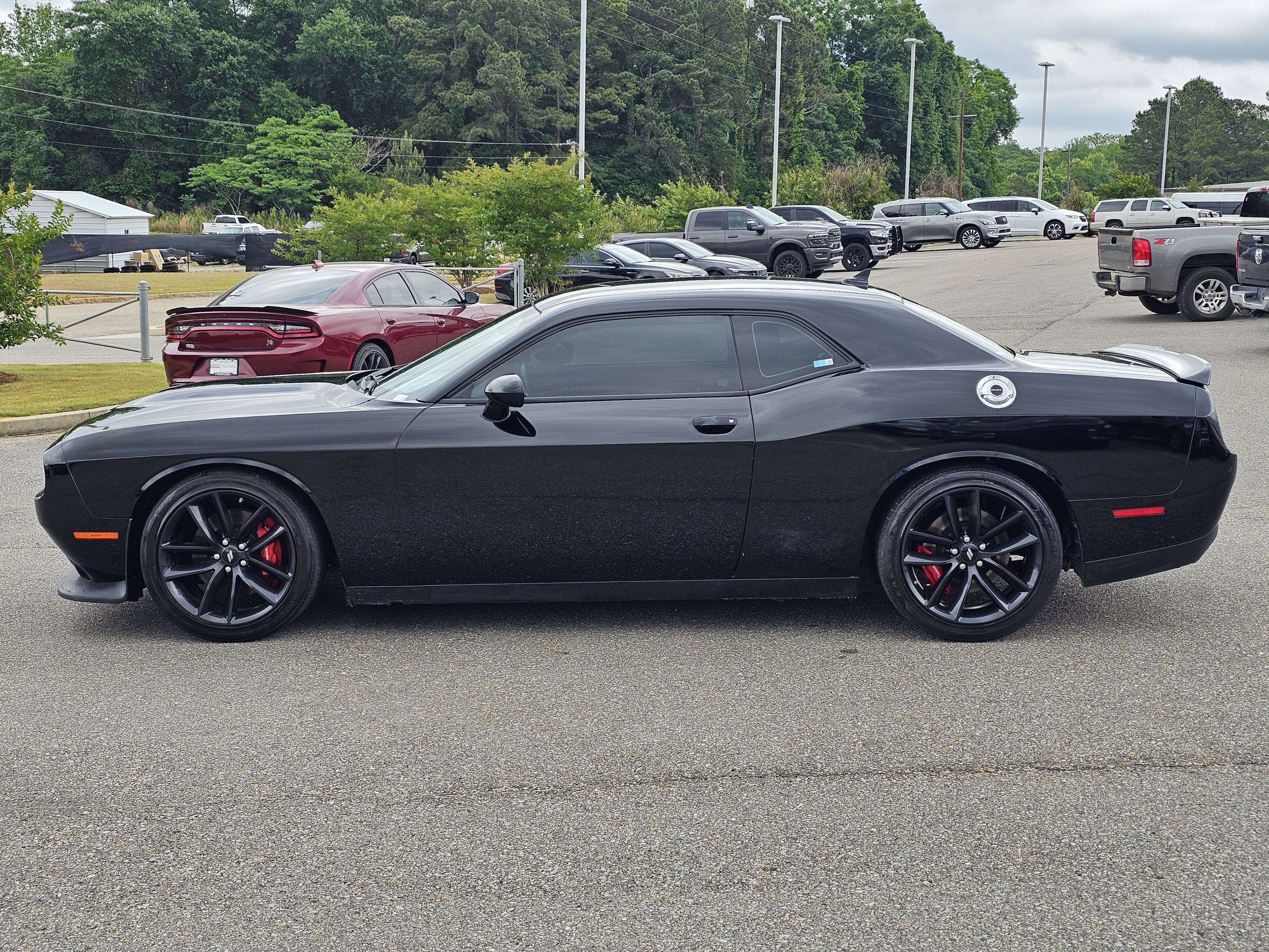 Used 2022 Dodge Challenger GT w/ Plus Package RWD image 12