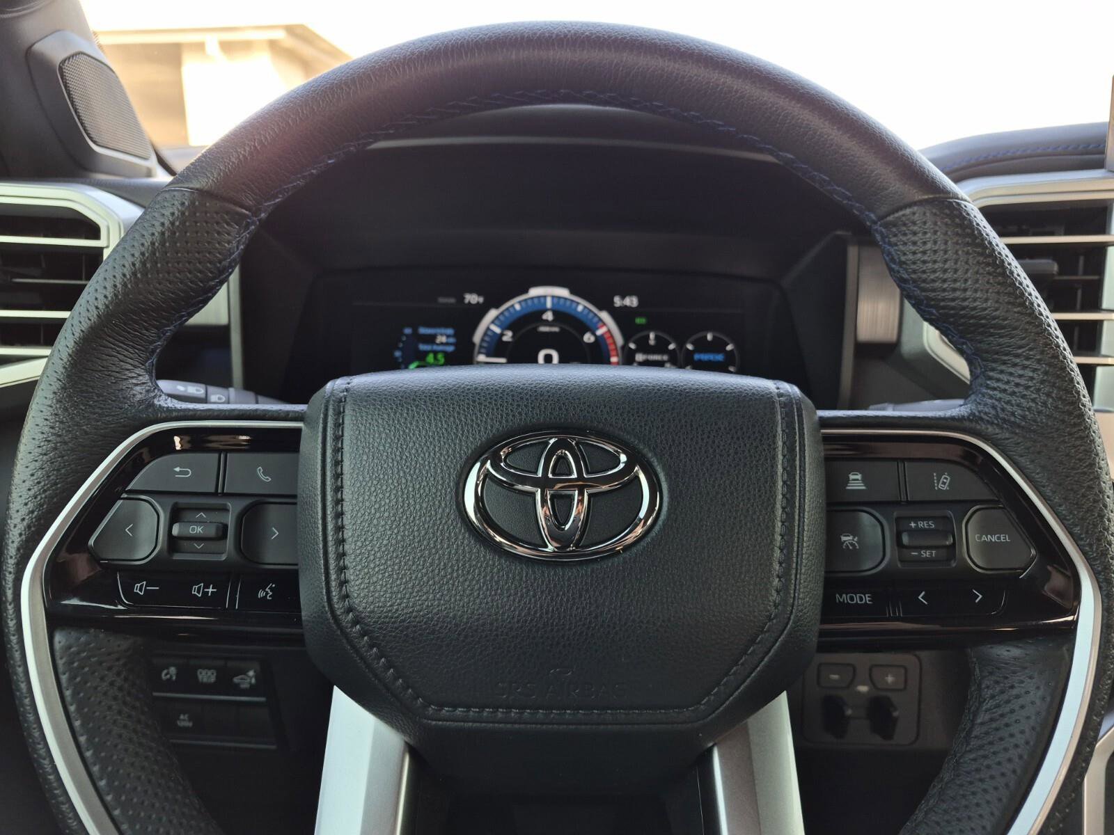 Used 2023 Toyota Tundra Platinum AWD/4WD image 28