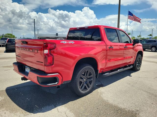 Used 2024 Chevrolet Silverado 1500 Custom w/ Turbomax Blackout Package AWD/4WD image 4