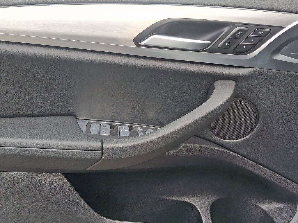 Certified 2023 BMW X4 xDrive30i w/ Premium Package image 13