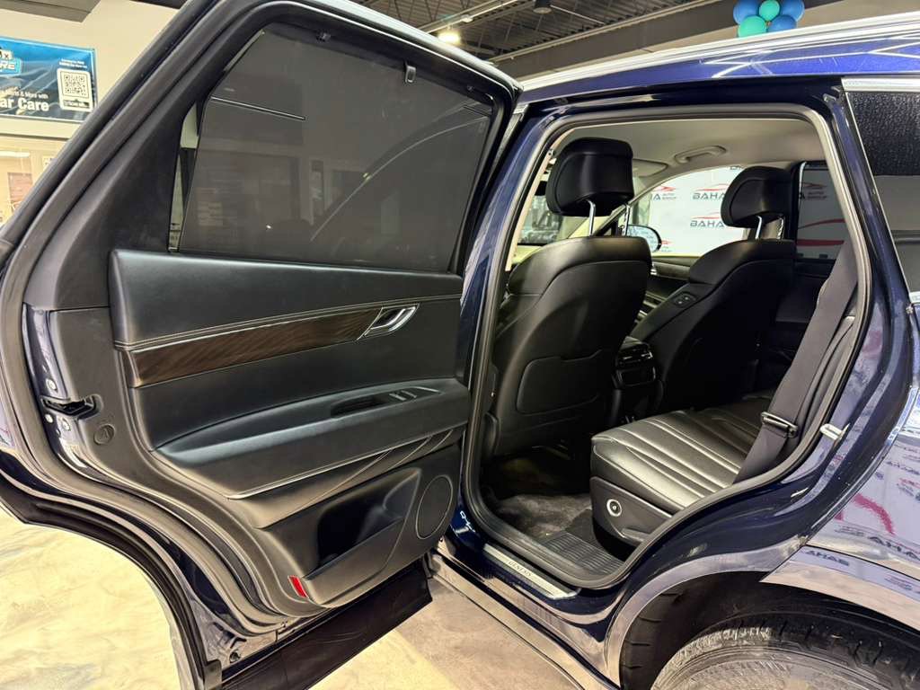 Used 2024 Genesis GV80 2.5T image 32