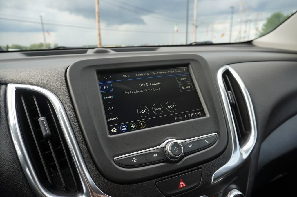 Used 2019 Chevrolet Equinox LT AWD/4WD image 16