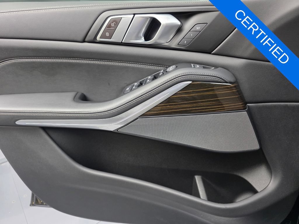 Certified 2024 BMW X5 xDrive40i w/ M Sport Package AWD/4WD image 27