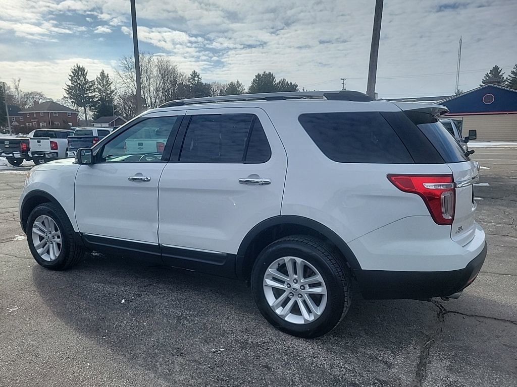 Used 2014 Ford Explorer XLT image 4