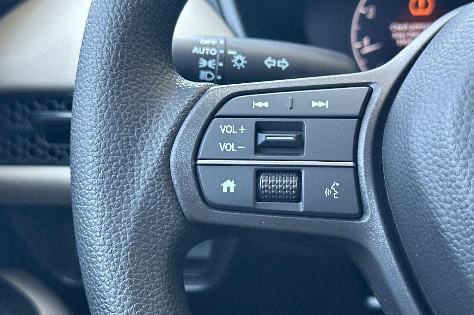 New 2026 Honda HR-V LX image 17