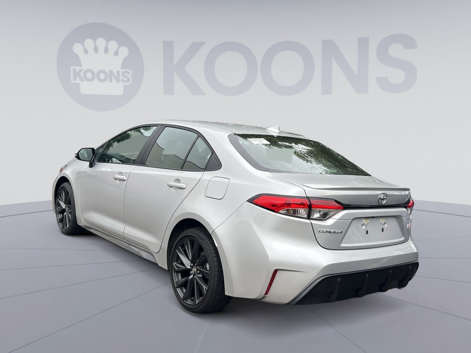 Used 2026 Toyota Corolla SE FWD image 4