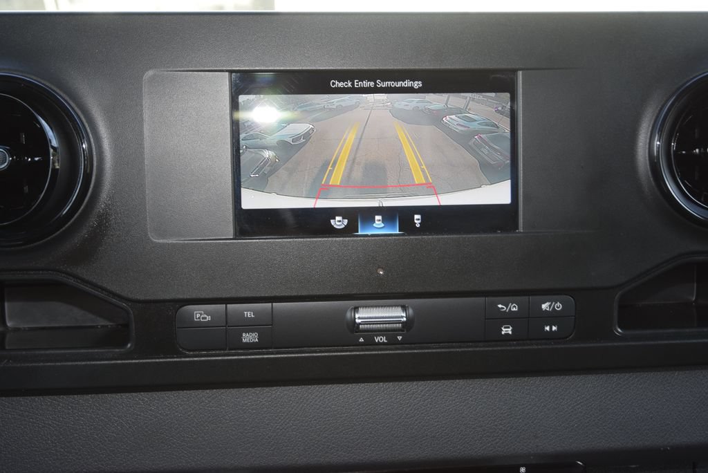 Used 2024 Mercedes-Benz Sprinter 2500 w/ Acoustic Package image 21
