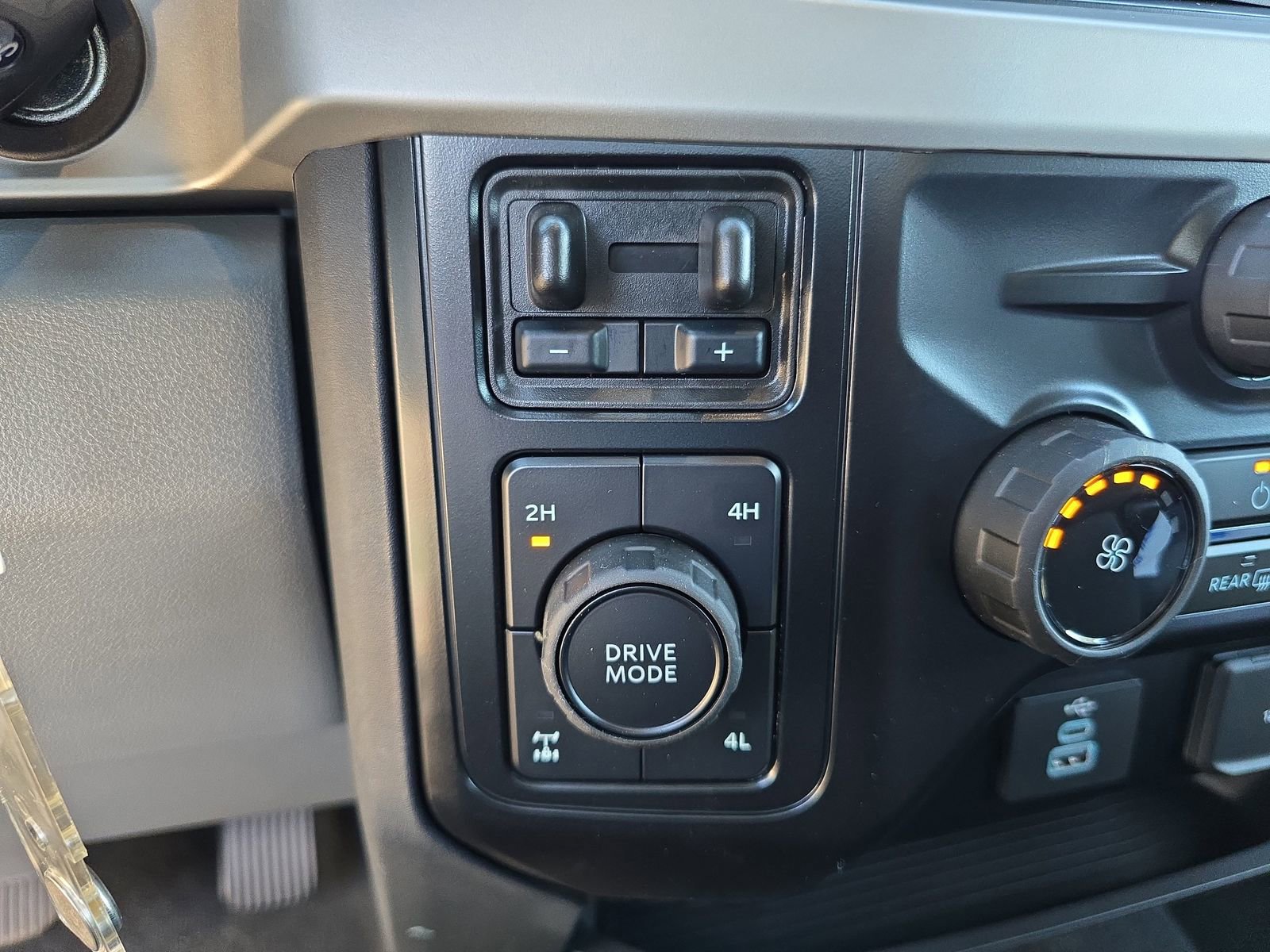 New 2026 Ford F250 XL w/ STX Appearance Package image 19