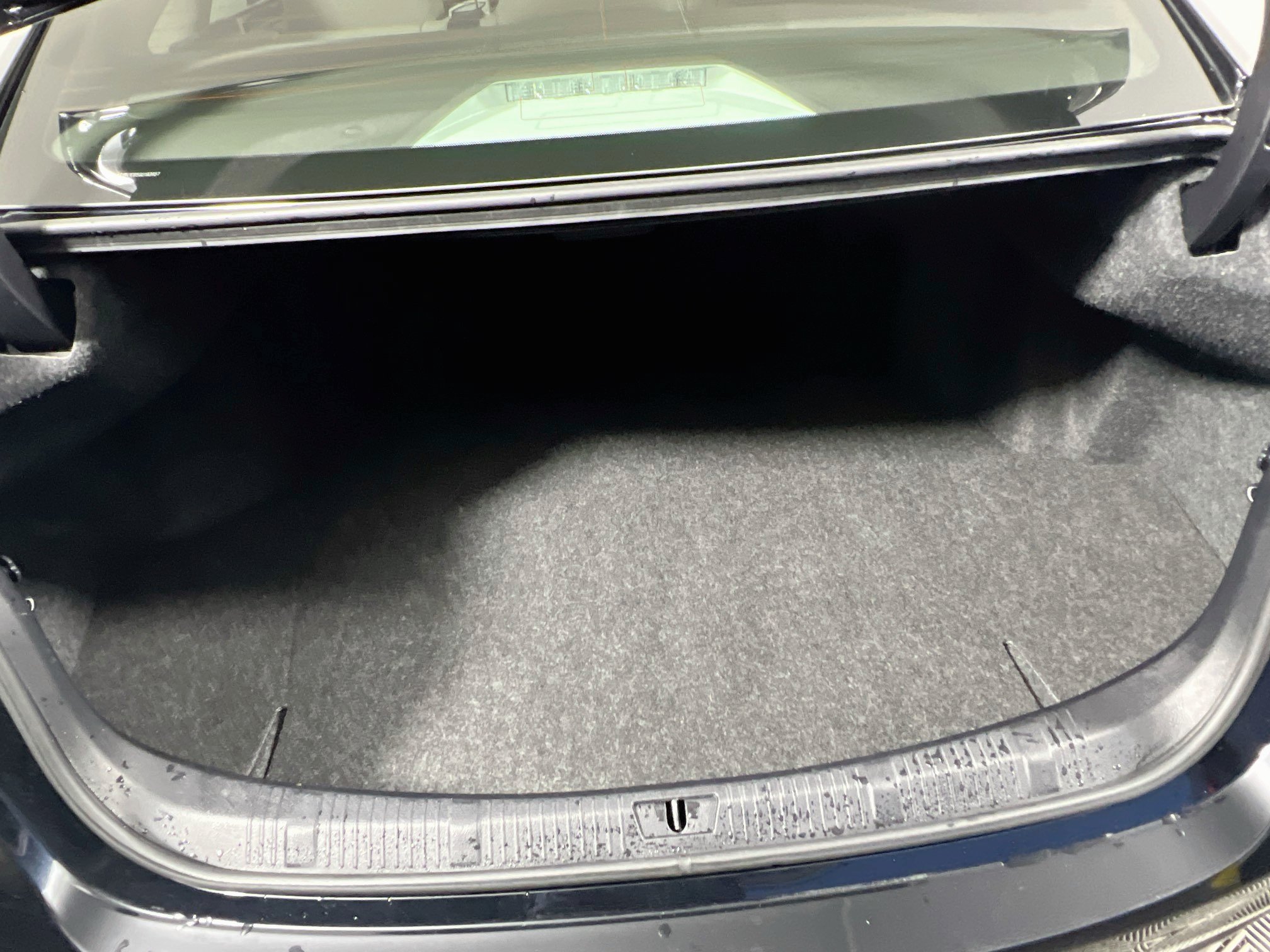Used 2016 Toyota Avalon Touring FWD image 34