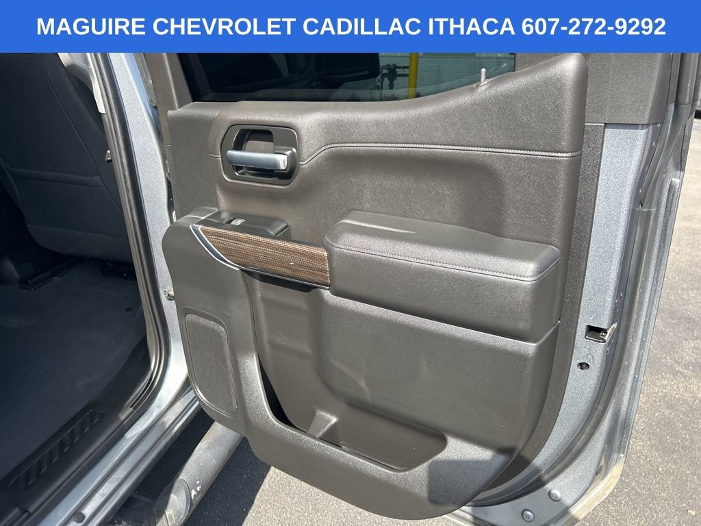 Used 2019 Chevrolet Silverado 1500 LT Trail Boss AWD/4WD image 9