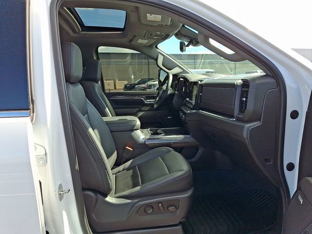 Used 2024 Chevrolet Silverado 3500 LTZ w/ LTZ Plus Package AWD/4WD image 19