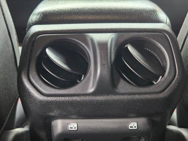 Used 2021 Jeep Wrangler Unlimited Rubicon AWD/4WD image 21