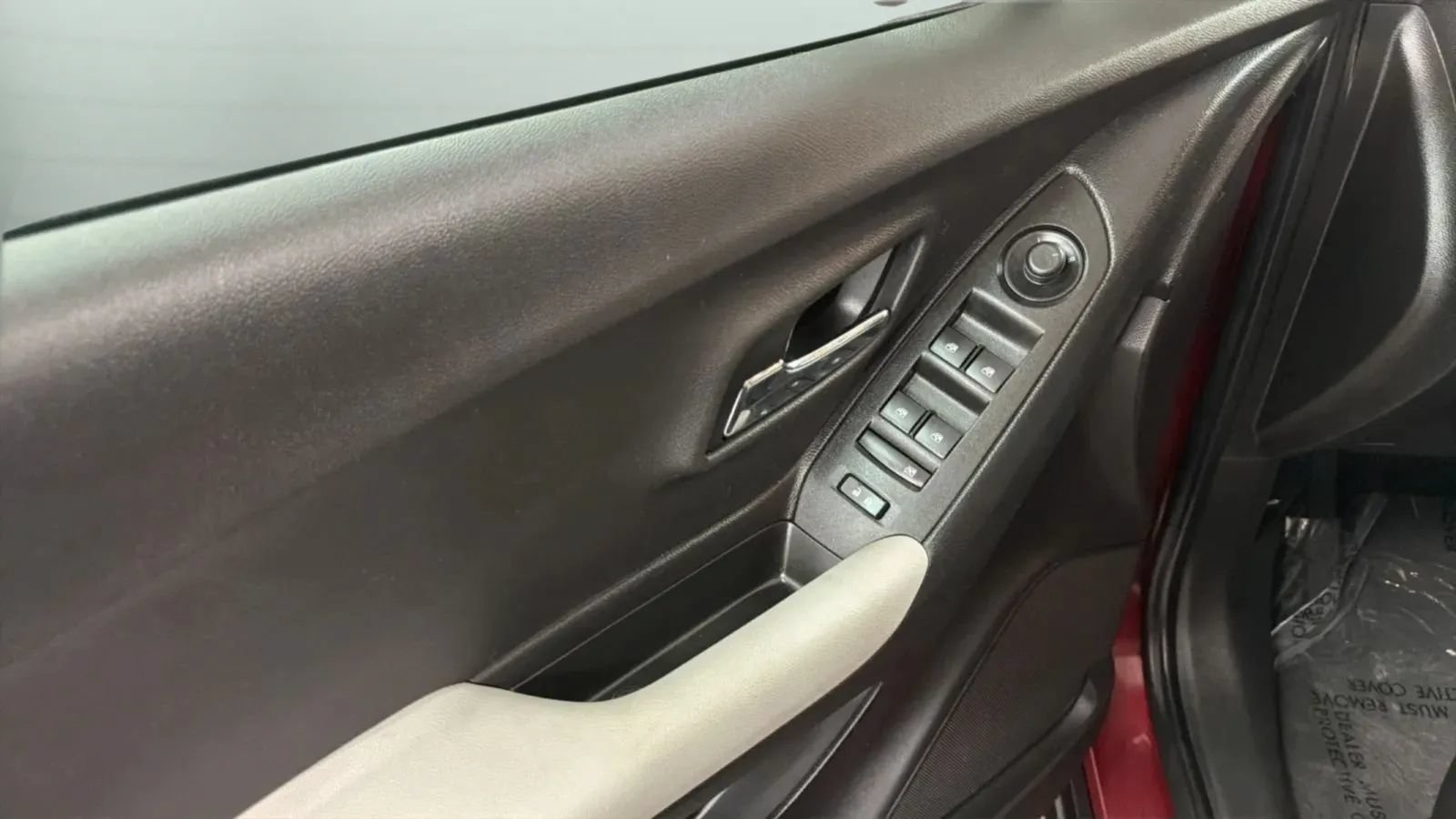 Used 2020 Chevrolet Trax LT w/ Driver Confidence Package FWD image 17