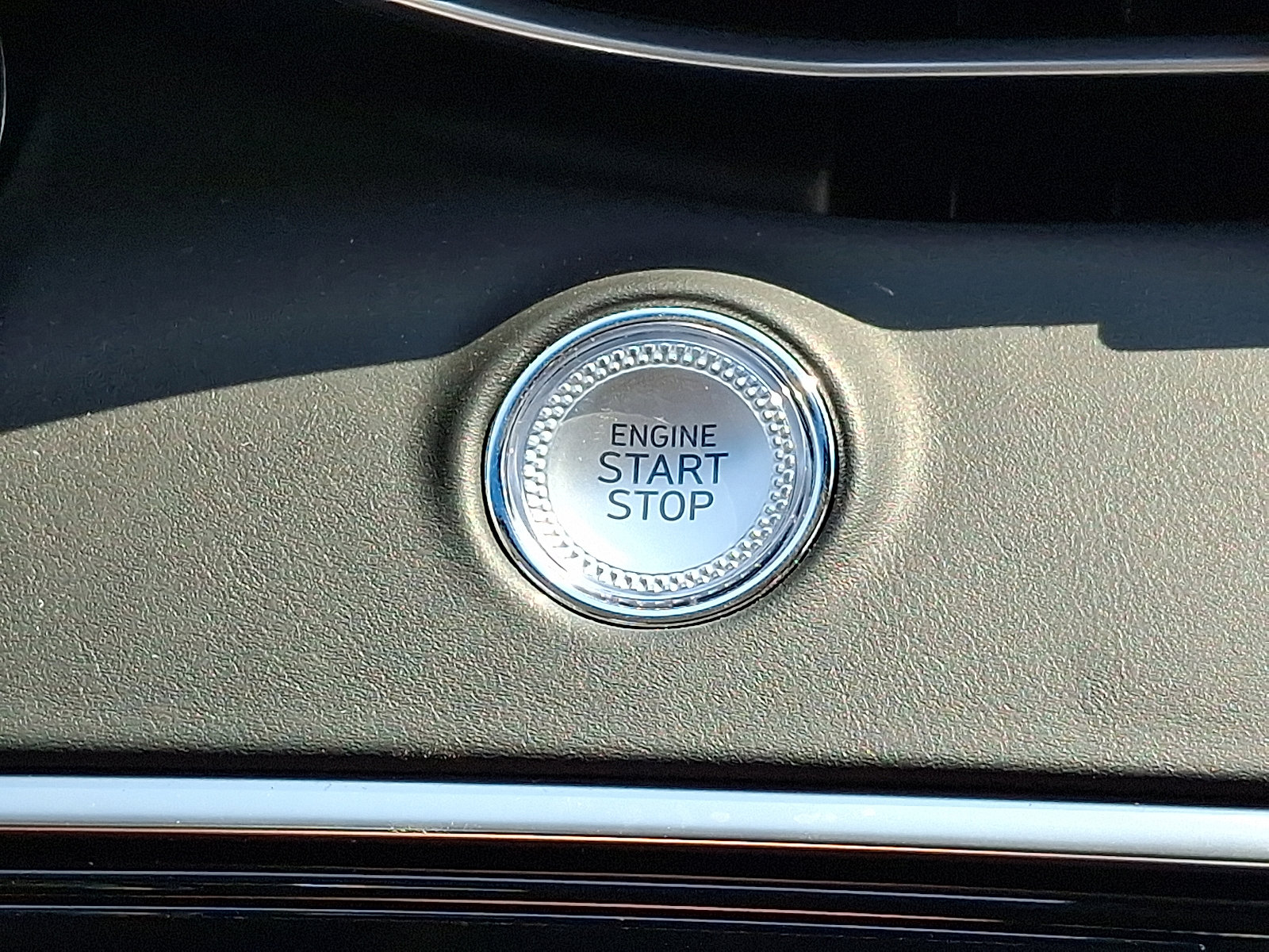 Used 2025 Genesis GV70 2.5T image 24