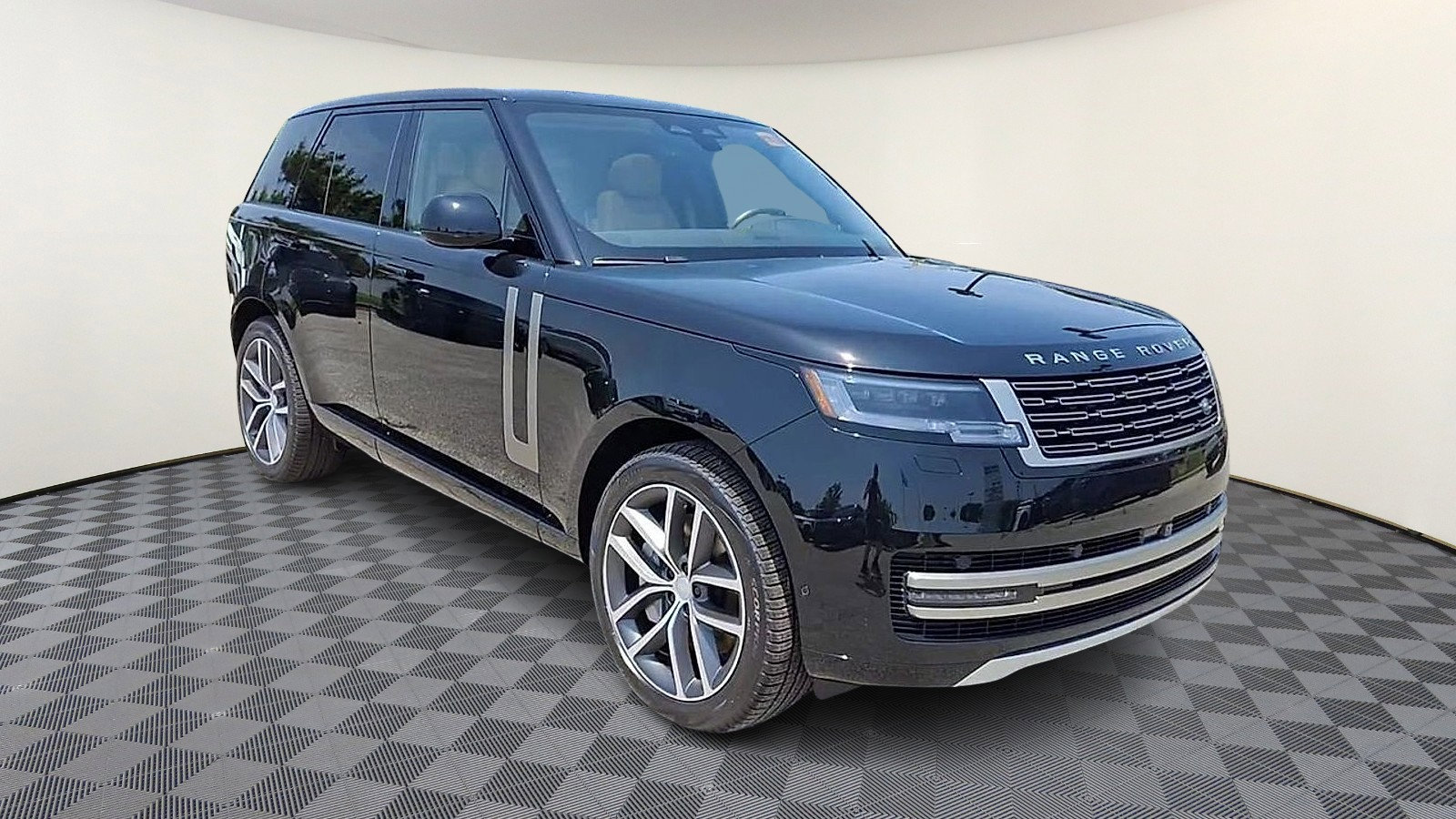 New 2025 Land Rover Range Rover SE image 2