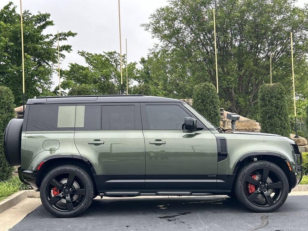 Used 2026 Land Rover Defender 110 X AWD/4WD image 6