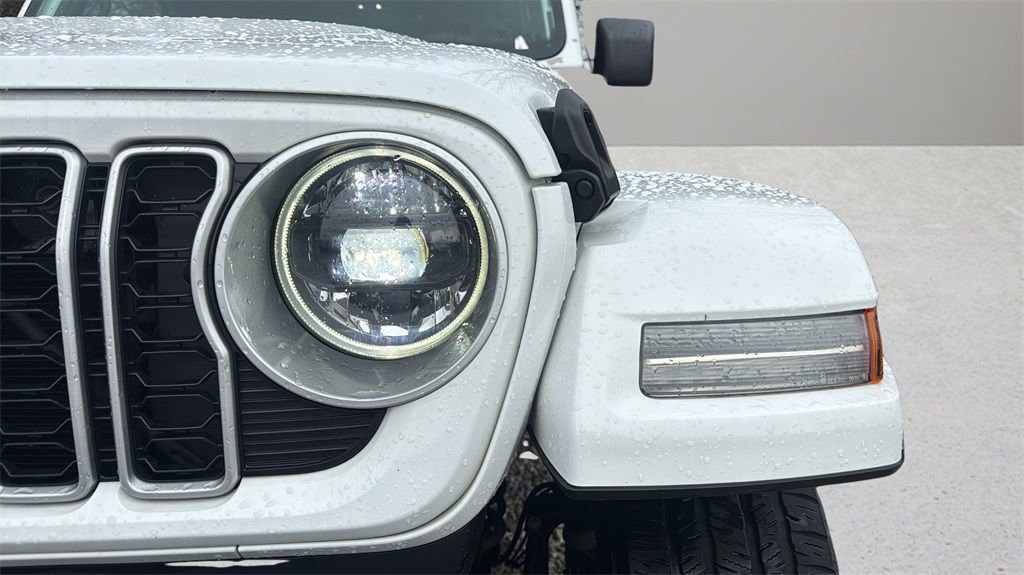 Used 2024 Jeep Wrangler Sahara 4xe image 33