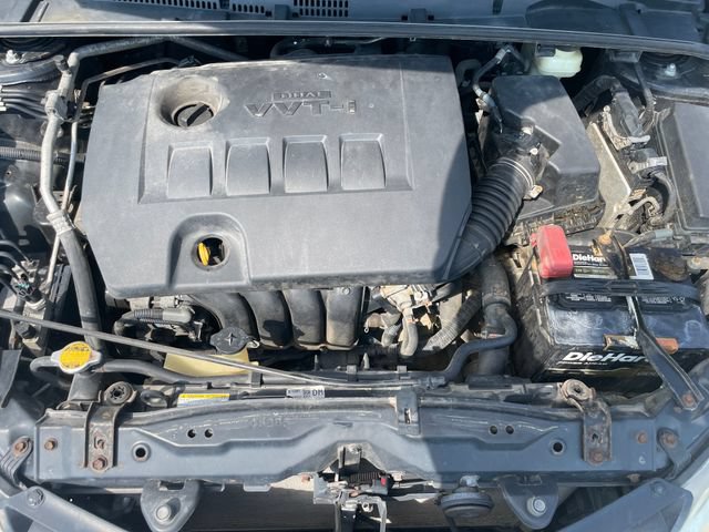 Used 2014 Toyota Corolla LE FWD image 31