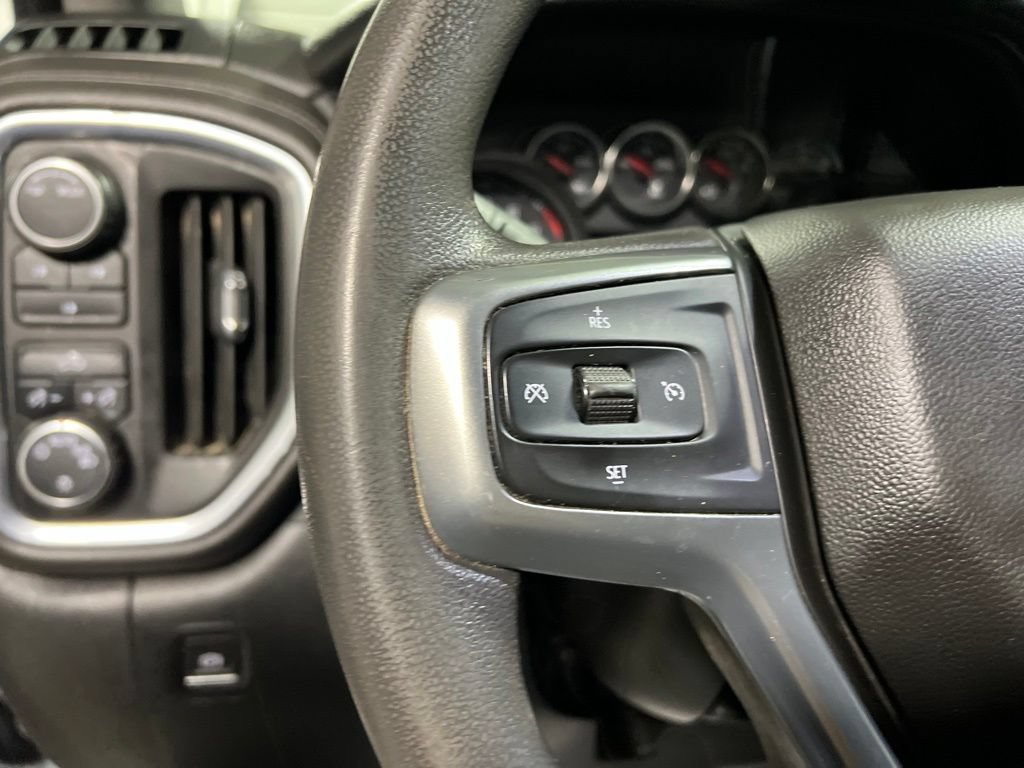 Used 2022 Chevrolet Silverado 2500 LT AWD/4WD image 29