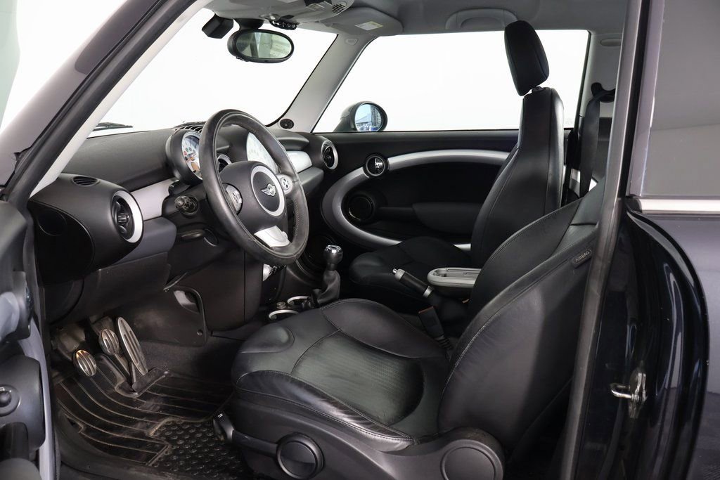 Used 2008 MINI Cooper S FWD image 9