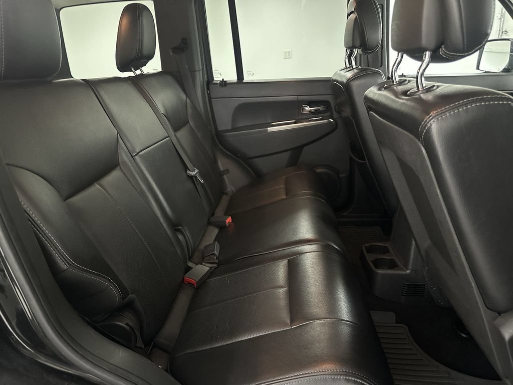 Used 2012 Jeep Liberty Limited Jet AWD/4WD image 21