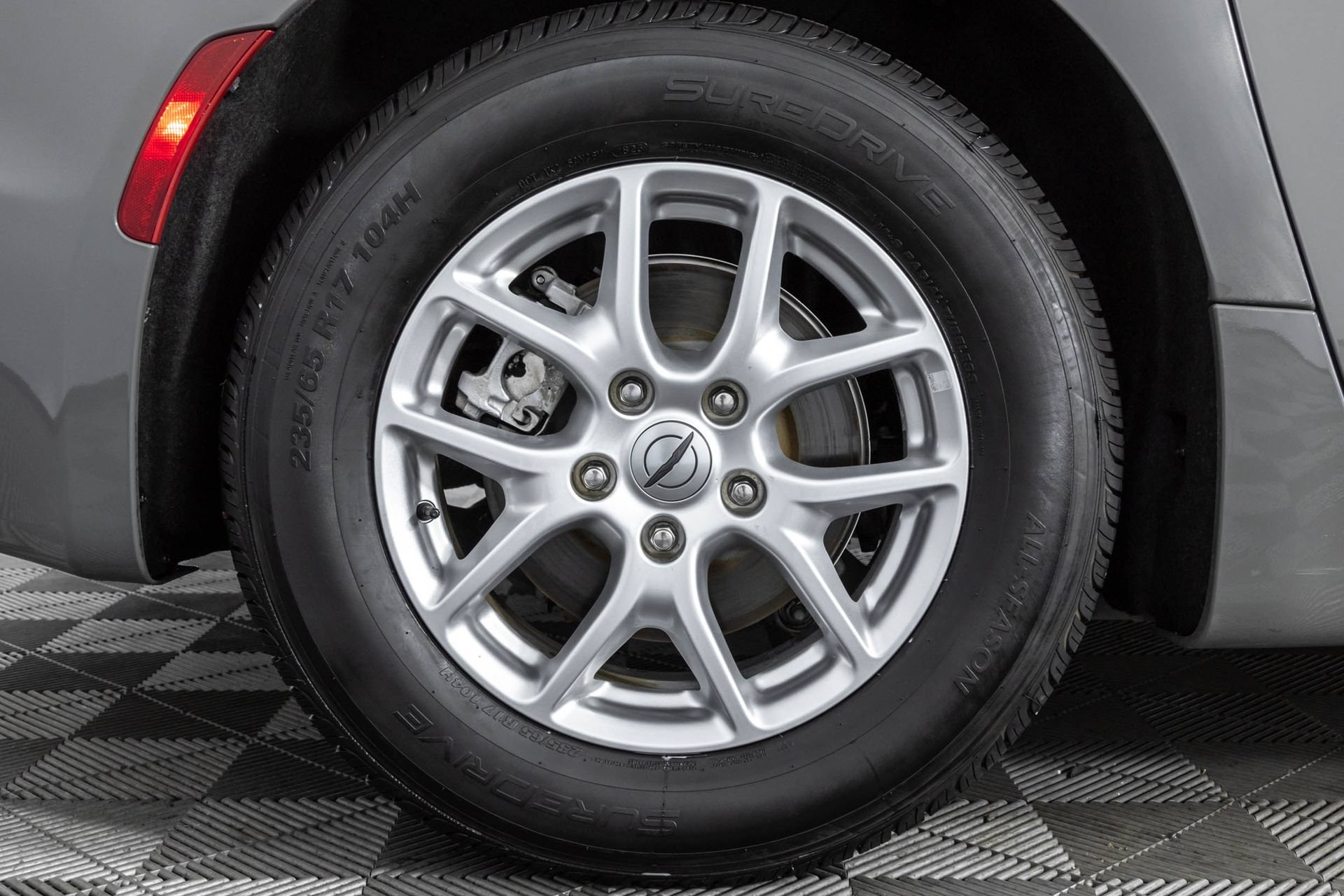Used 2022 Chrysler Pacifica Touring-L FWD image 44