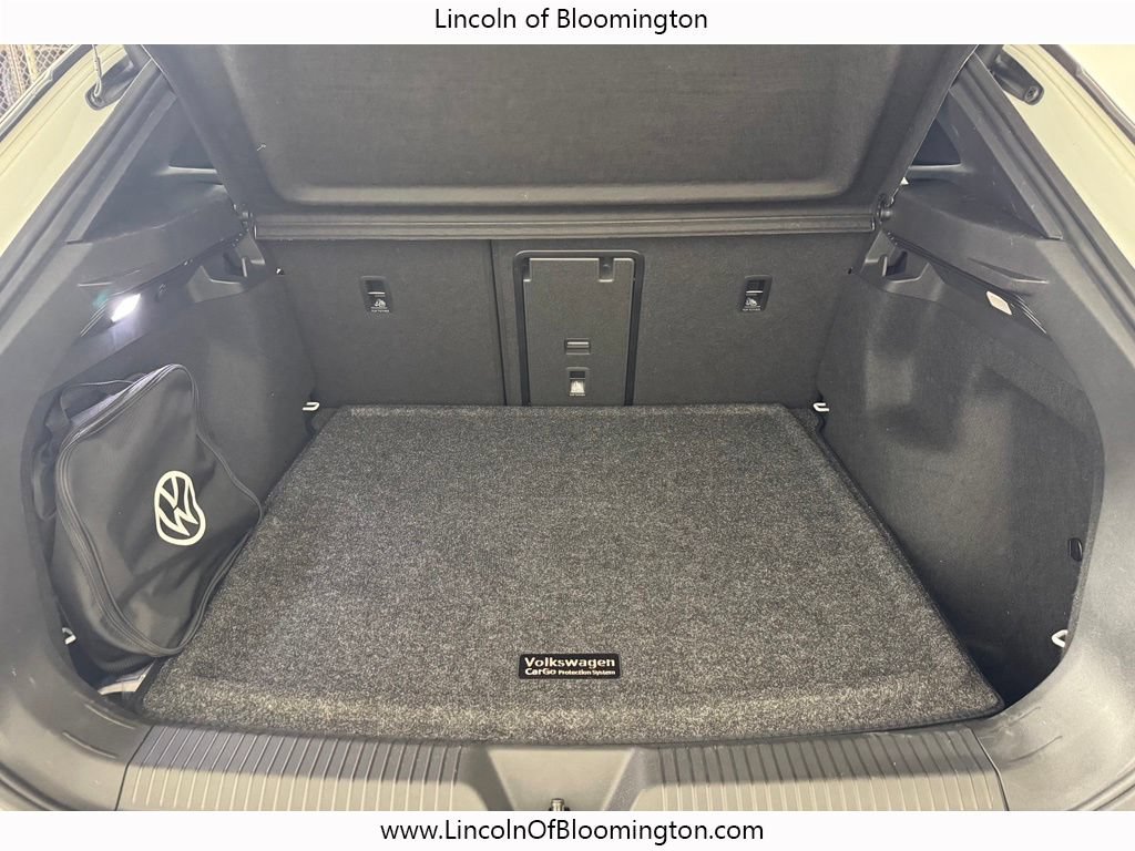 Used 2025 Volkswagen ID.4 Pro S Plus AWD/4WD image 13