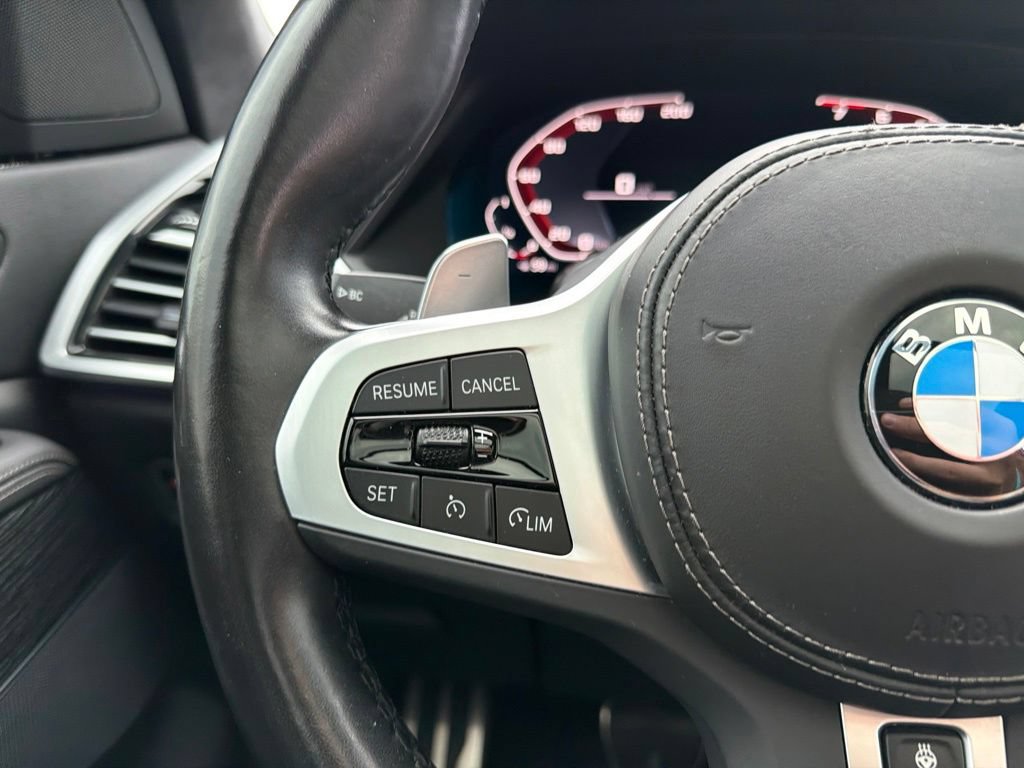 Used 2022 BMW X7 xDrive40i w/ M Sport Package AWD/4WD image 27