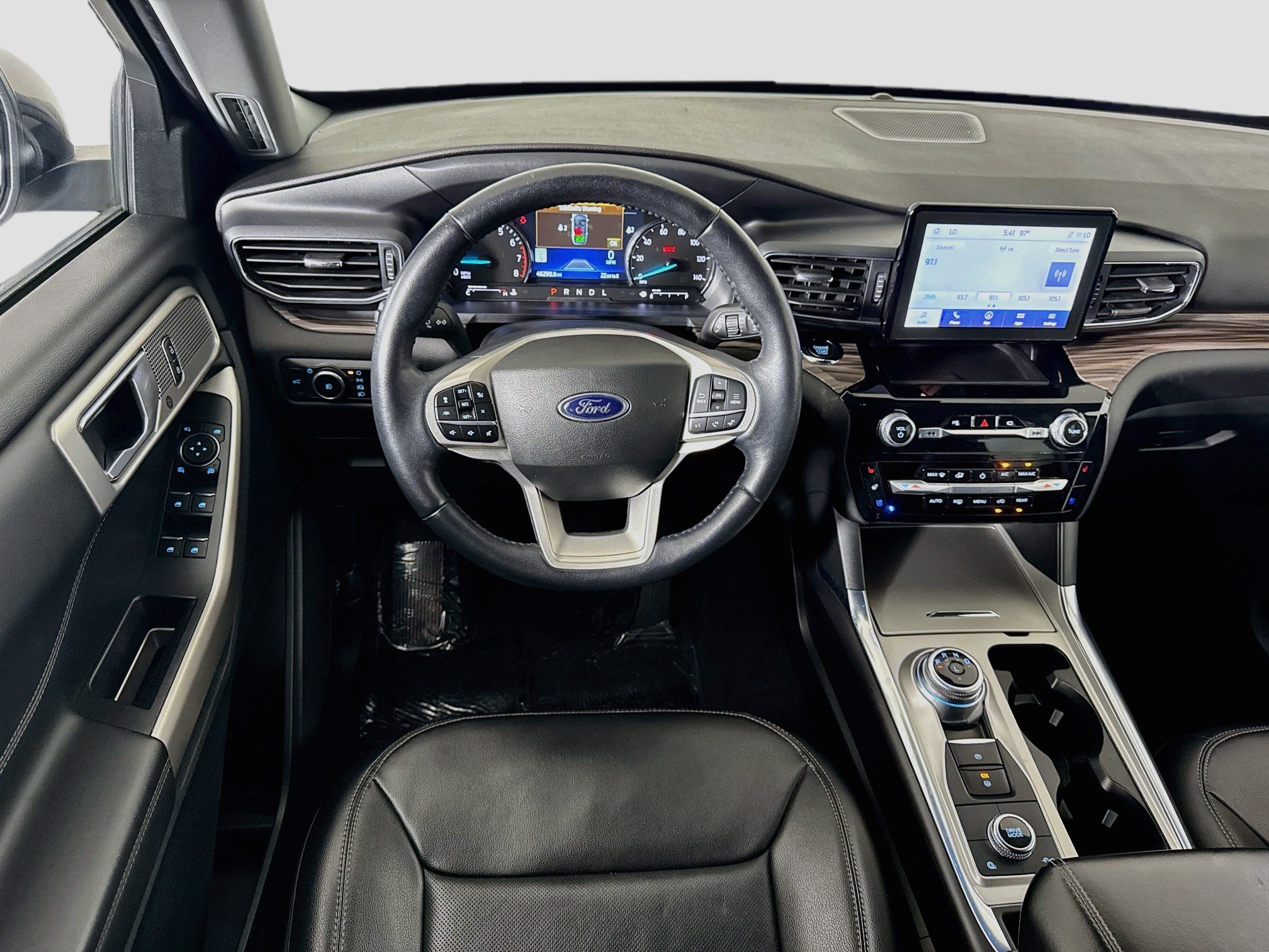 Used 2023 Ford Explorer Limited AWD/4WD image 17